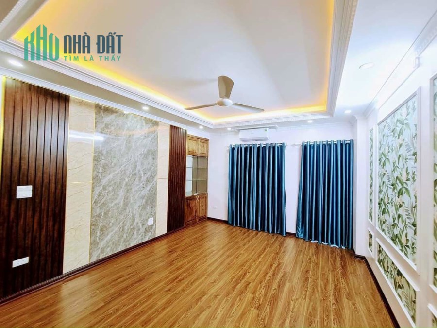 Chủ bán ngay căn  nhà 7 tầng  có thang máy tại Vương Thừa Vũ, vừa ở vừa làm văn phòng hoặc cho thuê