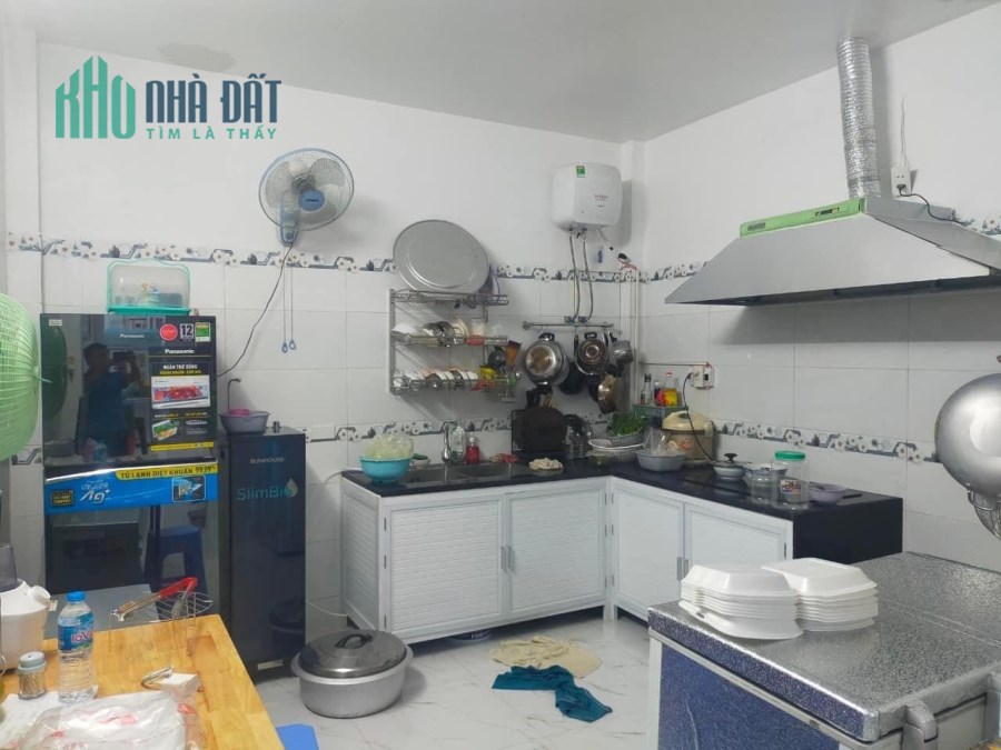 Chủ cần bán  căn nhà 43m2 tại Hoàng Hoa Thám, mặt ngõ thông kinh doanh sầm uất