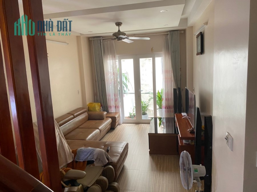 Duy nhất 1 căn gần 100m2 tại Cầu Giấy, giá siêu  đẹp cho chủ mới