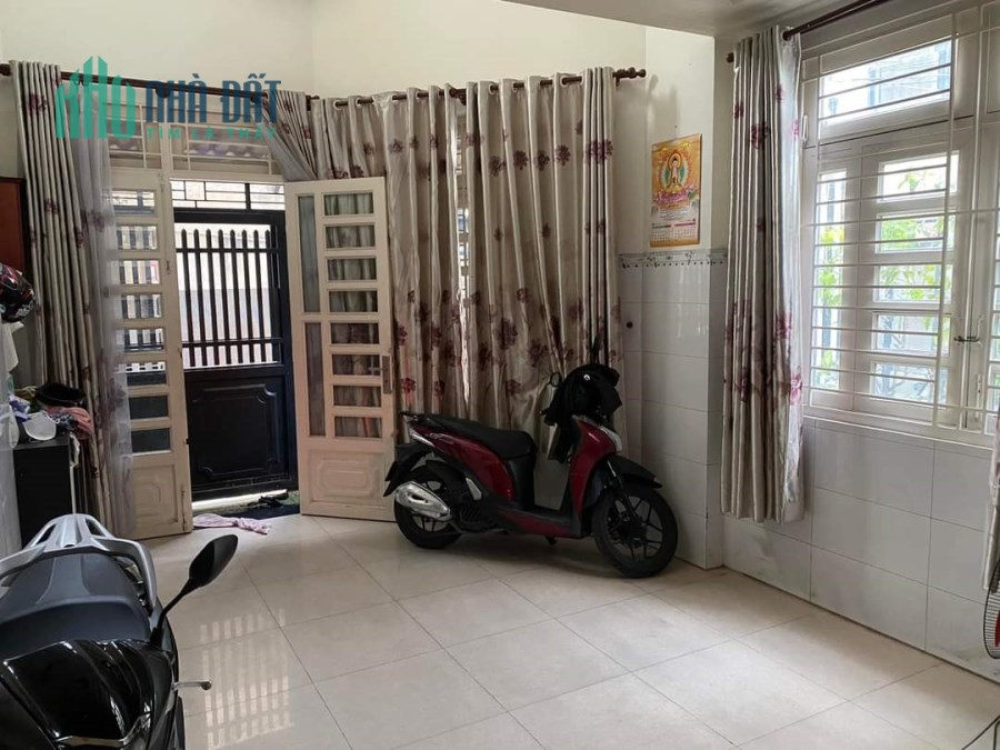 Bán Nhà HXH Lạc Long Quân, Tân Bình, 54M2, Ngang Gần 5M, 5 Tầng Mới, Chỉ 9 Tỷ TL.