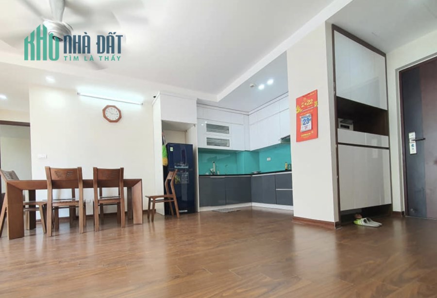 Bán nhà tập thể gần trường ĐH Quốc Gia, oto đỗ cửa 100m2 2pn, 2wc 1.99 tỷ