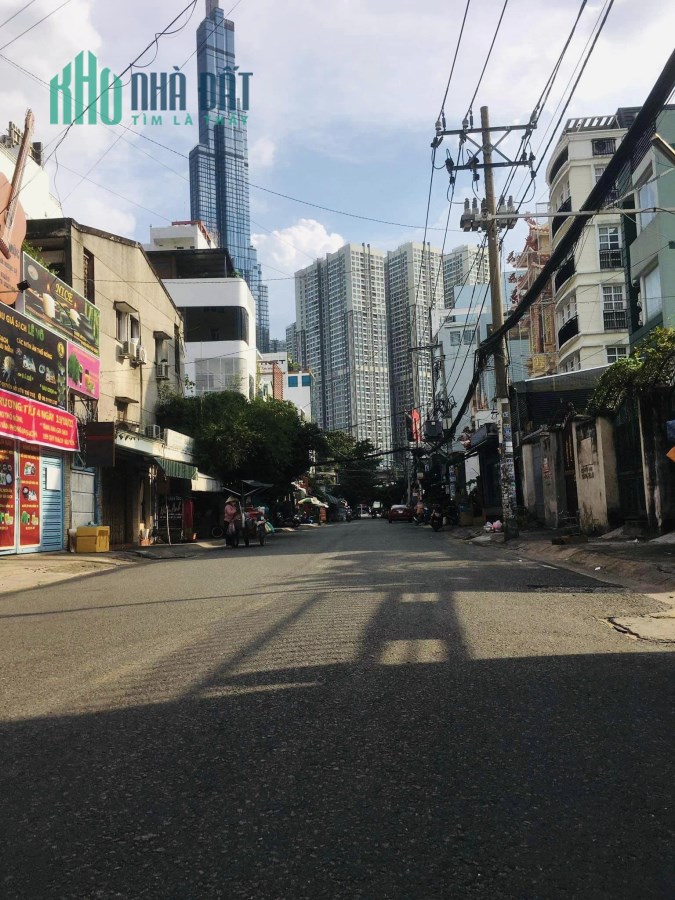 Mặt tiền kinh doanh Tân Cảng, view landmark 81, sầm uất, ngang gần 5m