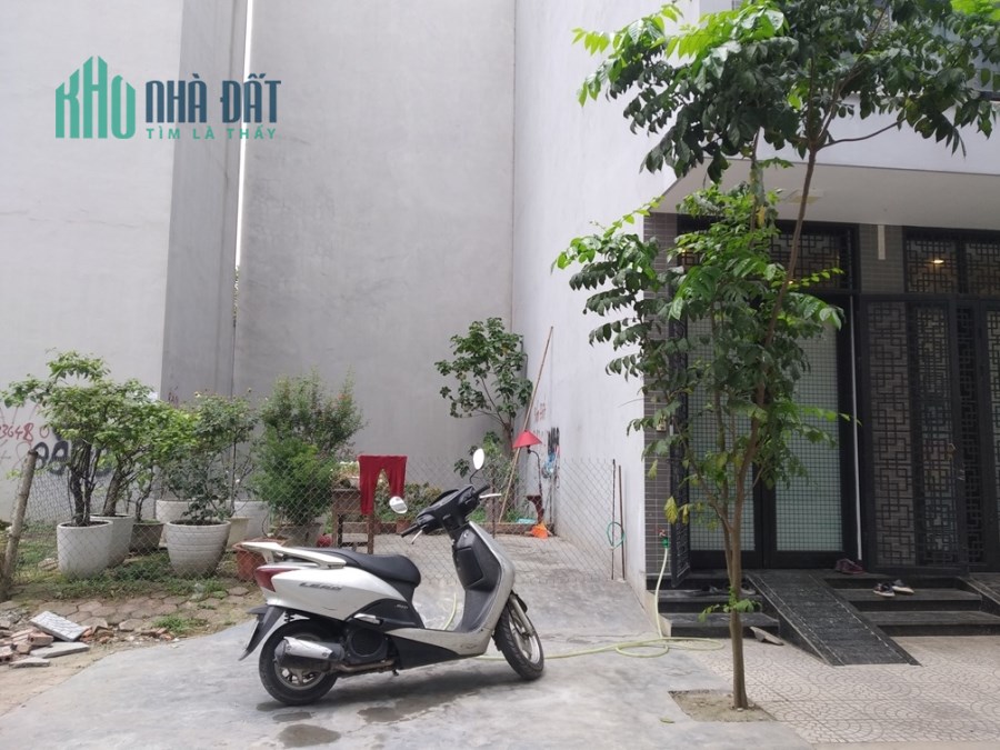 Tôi bán đất Dọc Bún, Cây Quýt gần khu Vạn Phúc 50m2 chỉ 5.555 tỷ. LH 0989.62.6116