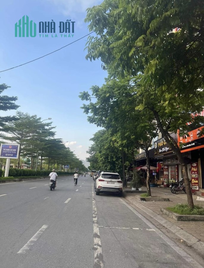 BÁN NHÀ C4 - PHÚ ĐÔ, TỪ LIÊM - GIÁ 7,6 TỶ - OTO TRÁNH, KINH DOANH SẦM UẤT