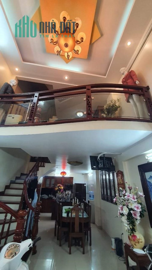 Bán nhà đẹp phố Phan Kế Bính. Dt 44m2, 6T, Mt 4.1m, Giá 6.3 Tỷ.