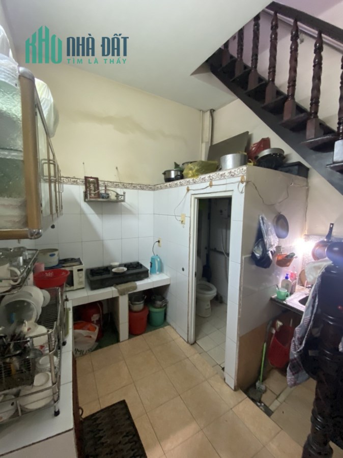 Hồ Thị Kỷ Quận10 26m2 3m3x8m 2 tầng 5tỷ600triệu