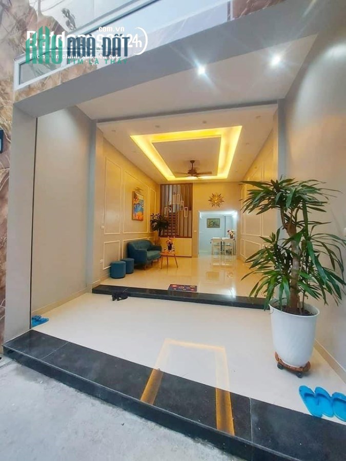 Bán nhà riêng, Mặt ngõ Trường Chinh giá 5.7 tỷ, 55mx2T, KD nhỏ ,