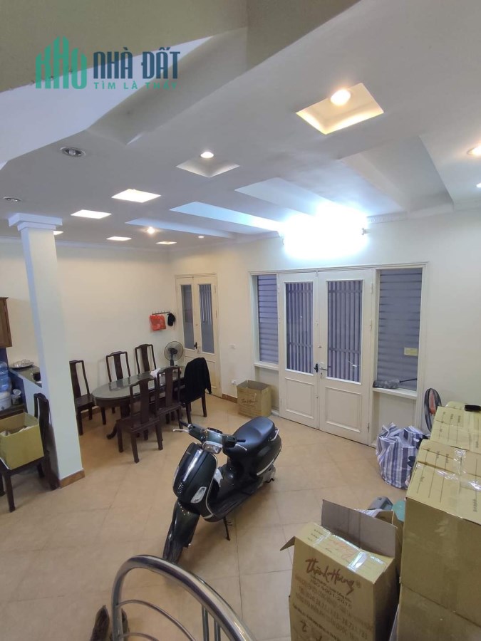 NHÀ ĐẸP BA ĐÌNH – CÓ SÂN ĐỂ XE – THOÁNG TRƯỚC SAU - DT: 41 M, 4