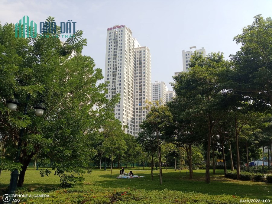 Bán Biệt Thự THÀNH PHỐ GIAO LƯU Gần Hồ 250m2 x 4T, Giá 45 Tỷ.