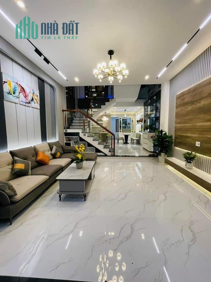 Bán gấp nhà ngõ thông siêu đẹp Âu Cơ Tây Hồ DT 50m2 x 5 T. nhỉnh 6 tỷ.