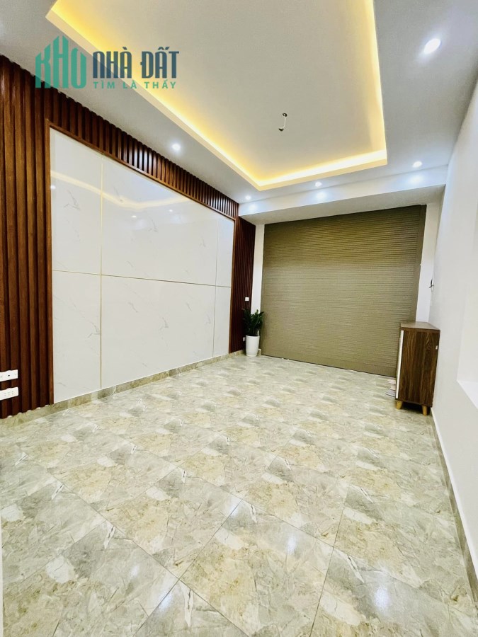 MẶT NGÕ THÔNG-ÔTÔ ĐỖ CỬA-NHÀ ĐẸP Ở NGAY-37M 3xTỶ-THANH LÂN HOÀNG MAI