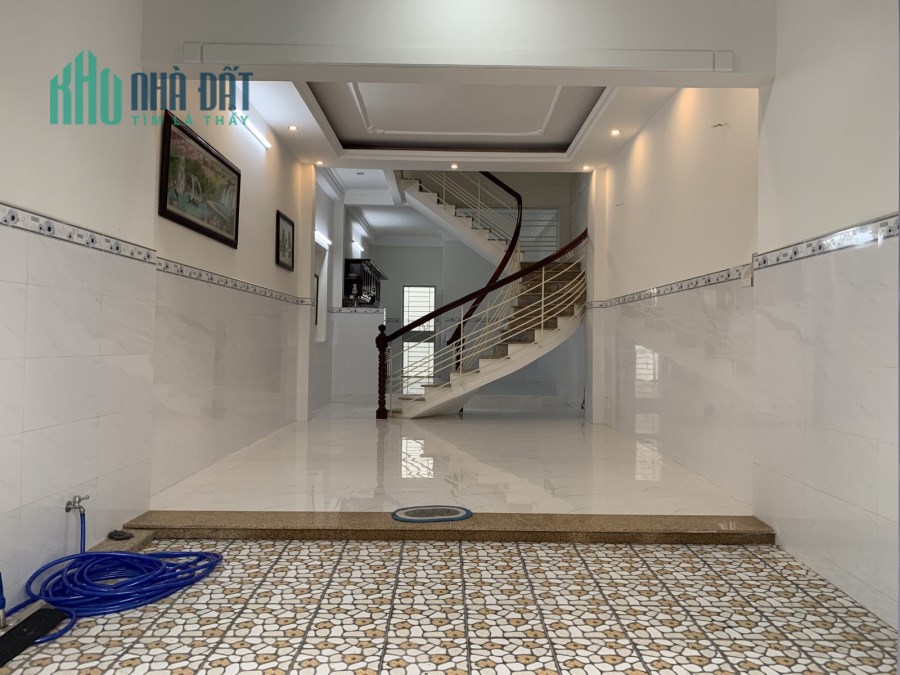Bán gấp nhà HXH HOÀNG HOA THÁM, 4m x 16m, 4 lầu, 8.x tỷ