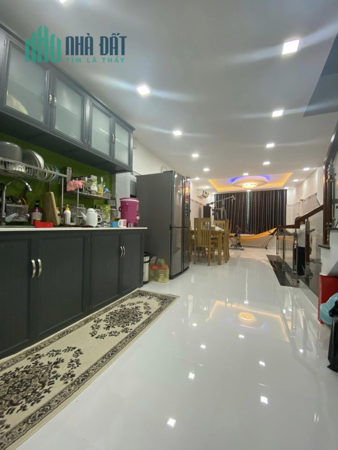 Nhà 5 Tầng 80m2, Kênh Tân Hóa, Quận 6,2 Mặt Tiền, Hẻm Xe Tải Thông, Ngộp Bank Cần bán Gấp