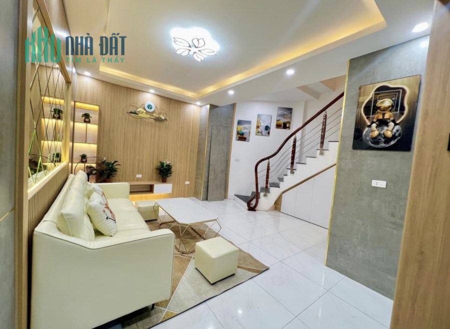 Bán nhà Mễ Trì Hạ 68m2  X 5 tầng, MT 5m, Ô tô vào nhà, Tiện ích vô vàn, Full nội thất. Giá chỉ 4 tỷ,