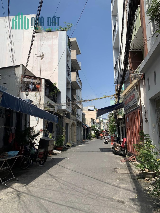 HẺM KINH DOANH, XE HƠI ĐẬU CỬA, NHÀ MỚI THƠM MÙI SƠN, ĐẦY ĐỦ TIỆN ÍCH CÔNG NĂNG.