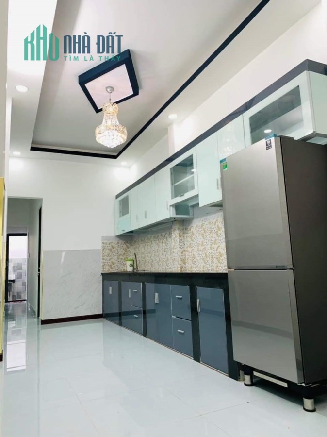 Bán nhà đường số 4 Bình Tân 38m2 HXH 2 tầng giá 2tyxx