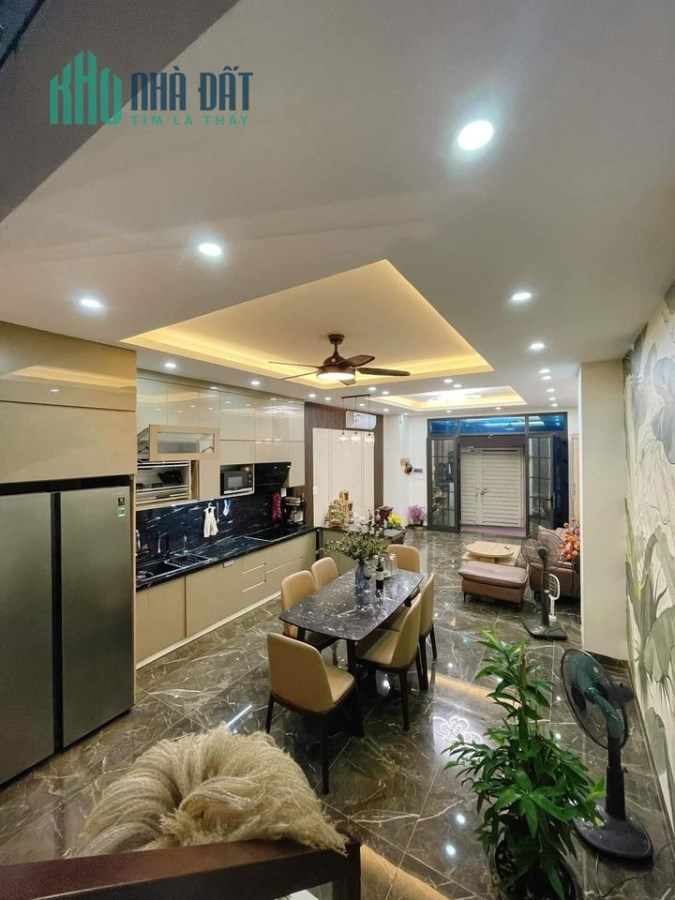 HOT HOT HOT! BÁN GẤP NHÀ CHÍNH CHỦ XUÂN PHƯƠNG, 5 TẪNG, 42M2, 10M2 Ô TÔ ĐỖ, Ở SƯỚNG, 2.85 TỶ.