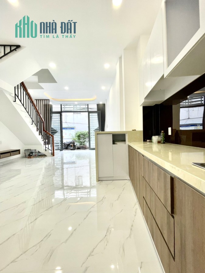 Nhà mới hẻm Âu Dương Lân F3,Q8 Giá: 4tỷ100 bớt Lộc