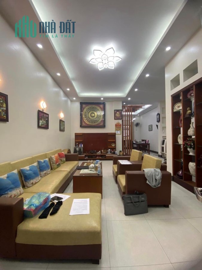 Bán nhà Phú Đô, 5 tầng x 52m2, MT 4m, đường rộng, 4.25 tỷ.
