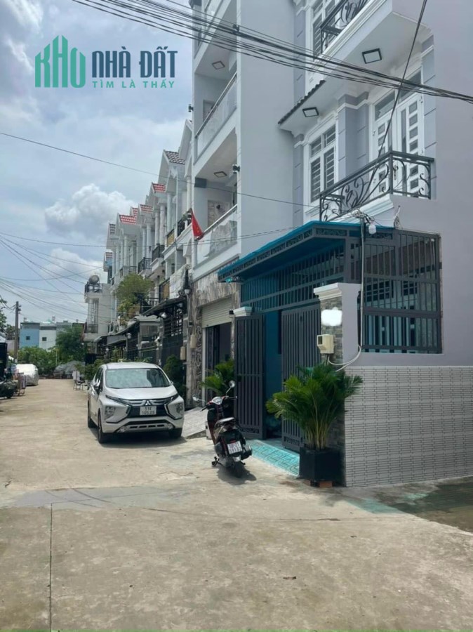 BÁN NHÀ ĐẸP 3 TẦNG- 2 MẶT TIỀN HẺM 7M -HUỲNH TẤN PHÁT - TT NHÀ BÈ- 5 TỶ NHỈNH