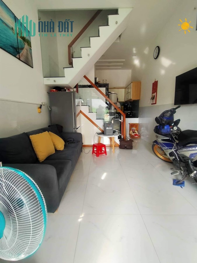 Bán nhà  Liên khu 5-6,,Bình Hưng Hòa B,Bình Tân  HXH 2 tầng chỉ nhỉnh 1 tỷ.