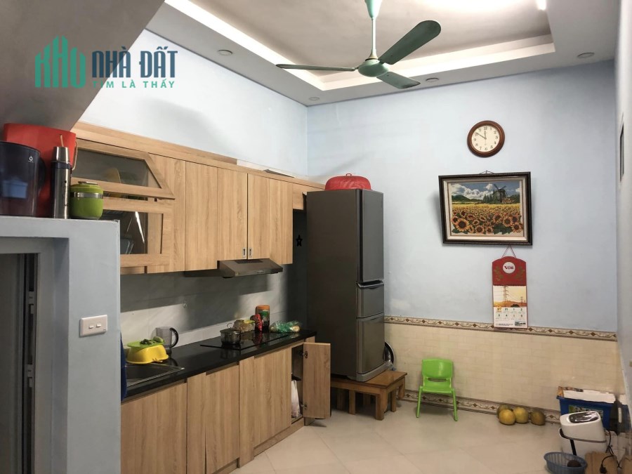 BÁN NHÀ PHỐ HOÀNG NGÂN CẦU GIẤY 3 TẦNG 36M2 NHỈNH 3 TỶ