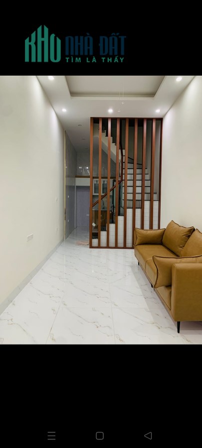 Bán nhà Đê La Thành, Ba đình, 33m2, ô tô đổ cửa, giá 6.85 tỷ