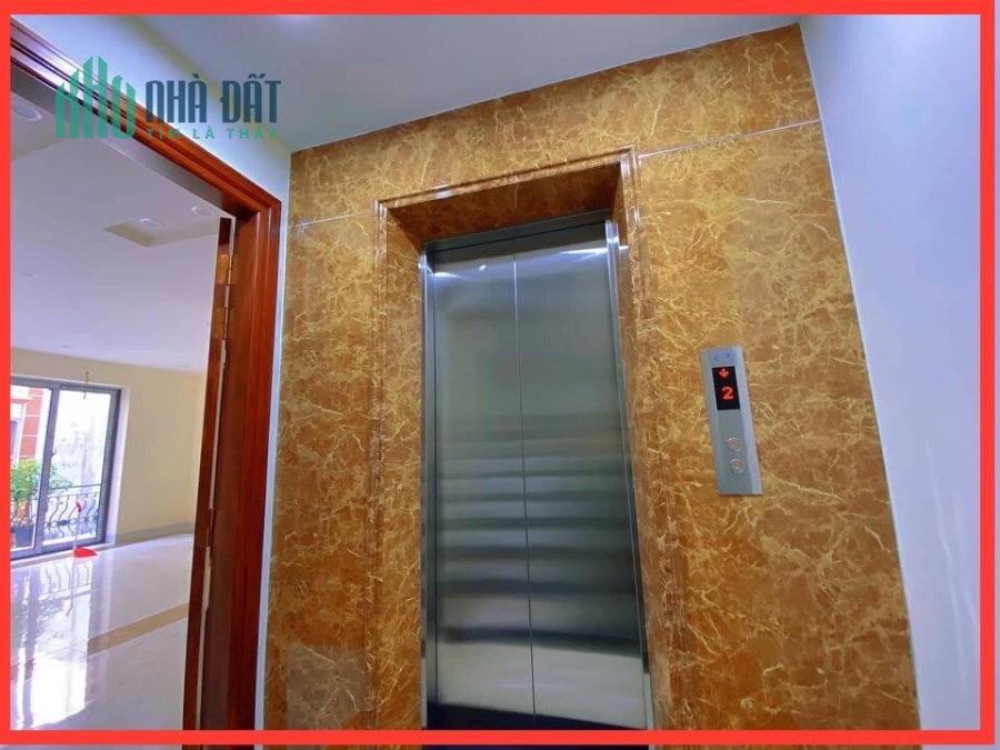 Nhà đẹp, thang máy, ngõ thông ở Minh Khai, DT50m x 7 tầng, giá hót 9,5 tỷ.