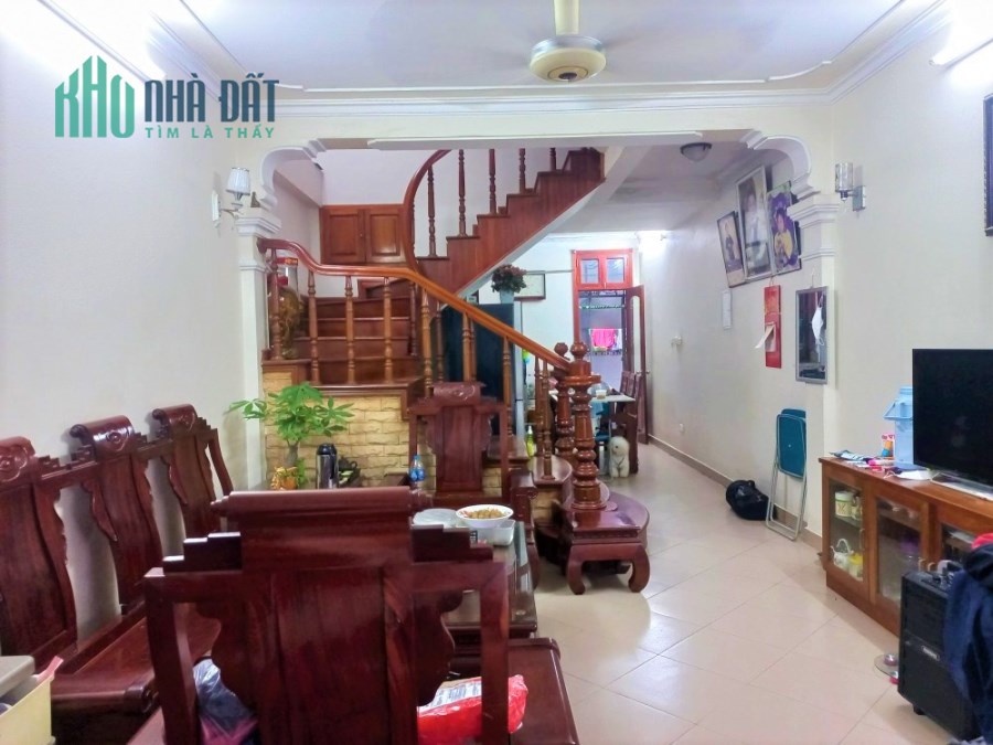 Nhỉnh 5 tỷ. Ngõ 3m. Bán phố Lê Đức Thọ, Nam Từ Liêm 48m2*5T. 8 phòng ngủ. Nhà rất mới