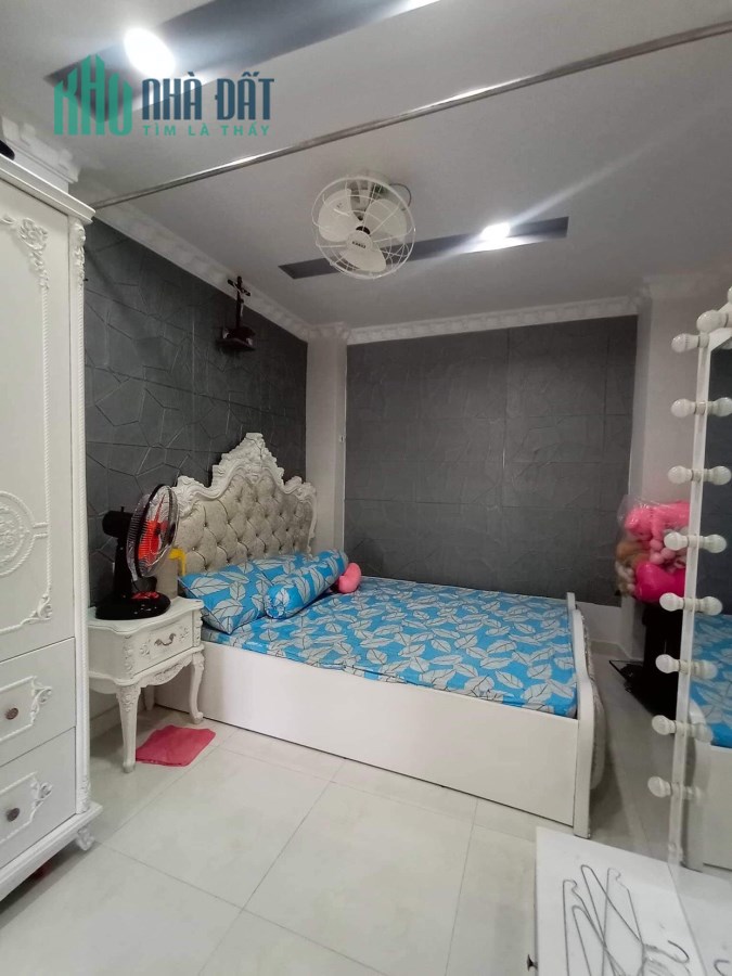 Bán nhà hxh Tô Hiến Thành 44m2 gần Bệnh viện Trưng Vương Quận 10 giá 4 tỷ 9