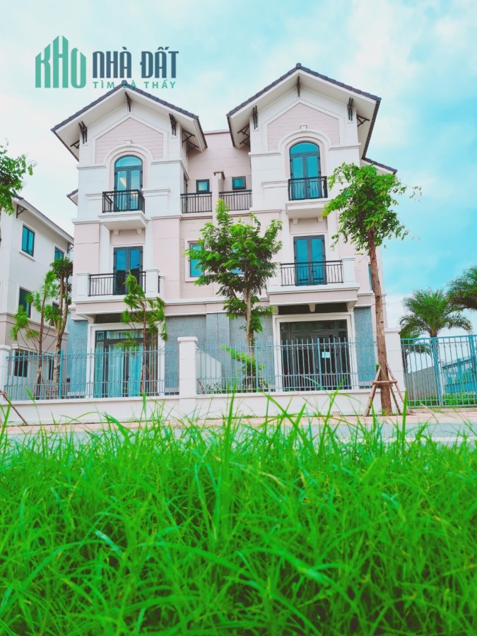 Chính chủ cần bán biệt thự Song Lập 135m2 khu dân cư đông đúc ngay phố đi bộ, công viên, hồ điều