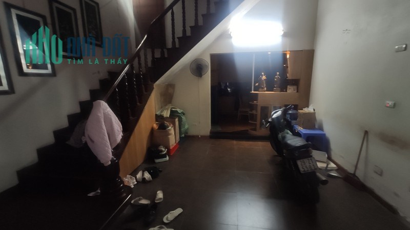 BÁN NHÀ NGO 156 NGUYỄN VAN CÙ LONG BIÊN 72m 4 3.8 GIÁ 62 TỶ CẦN BÁN GẤP