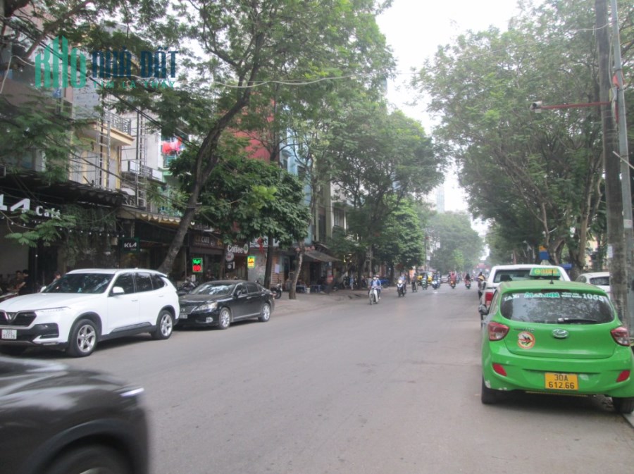 Nhà mặt hồ Đền Lừ, view hồ cạnh Louis City Hoàng Mai 79m2 chỉ 21.9 tỷ. LH 0989.62.6116