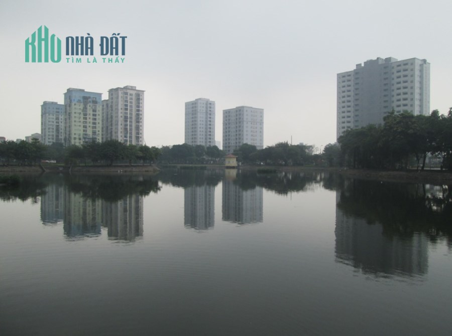 Nhà mặt hồ Đền Lừ, view hồ cạnh Louis City Hoàng Mai 79m2 chỉ 21.9 tỷ. LH 0989.62.6116