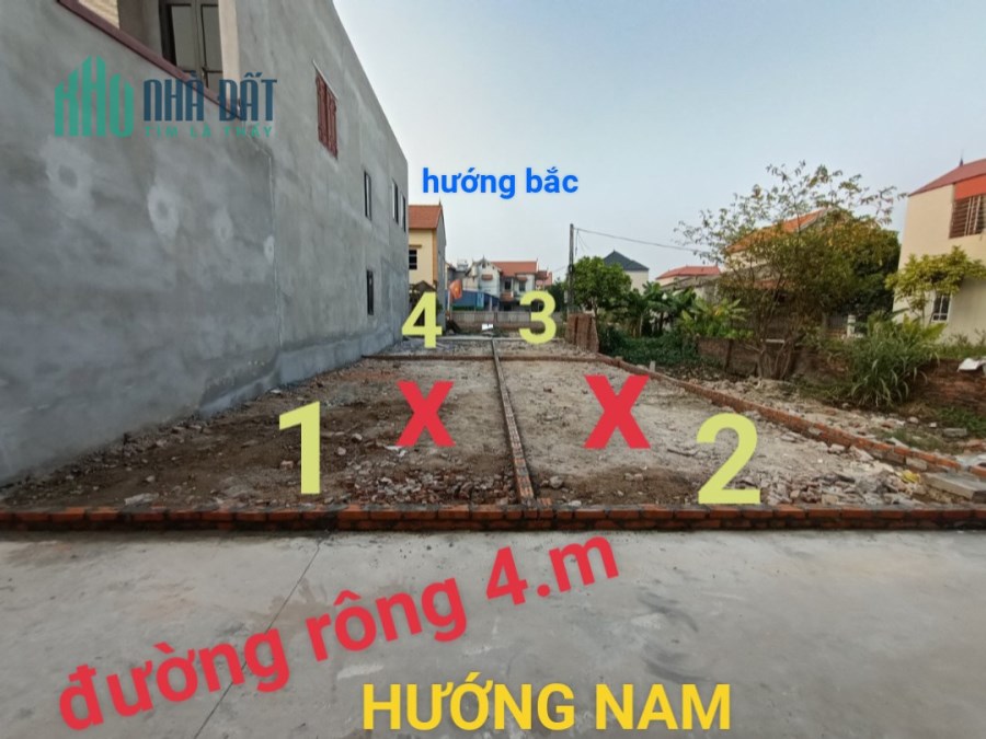 đất sát sân bay và đường võ nguyên giáp giá chỉ hơn 700tr thôi ạ