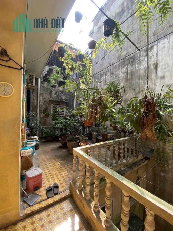 Xác định bán Đất Nguyễn Sơn 140m Lô Góc 8x17m chia lô,0868246333