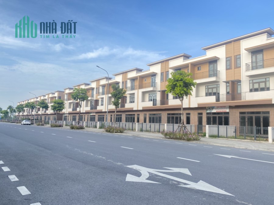 VỊ TRÍ ĐẸP - ĐƯỜNG 26M-6M MẶT TIỀN- 3 TẦNG 225M2 SÀN- LH: 0376045394
