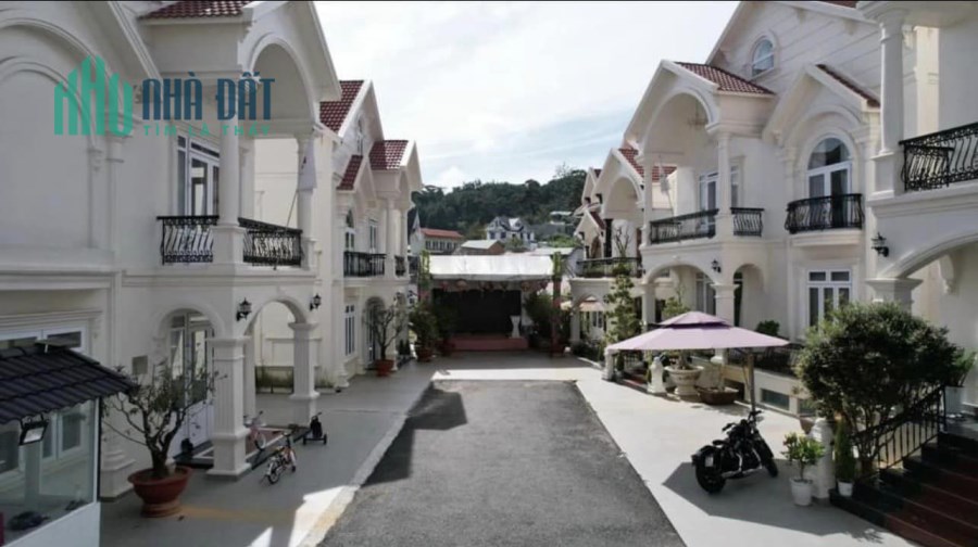 Bán cụm 5 căn biệt thự VIP tại đường Hùng Vương Đà Lạt