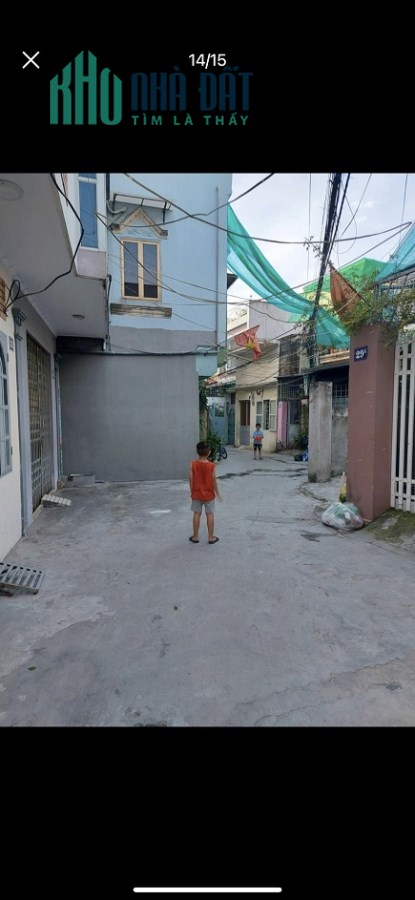 Chính chủ cần bán nhà Hoàng Công Khanh 2 Tầng mái bằng oto cách nhà 20m .