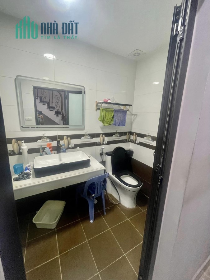 Bán nhà Phương Mai, Đống Đa, 45m x 4T, 7.5 tỷ, MT 4.2m, Ô TÔ