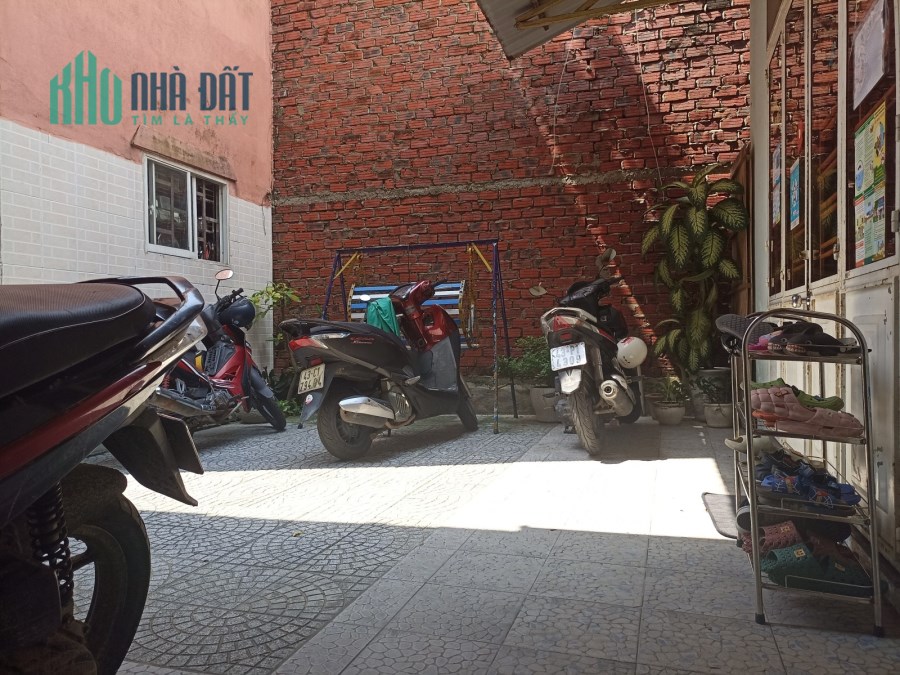 Nhà Hải Châu 2, Đoàn Thị Điểm, sau lưng nhà MT, KD tốt