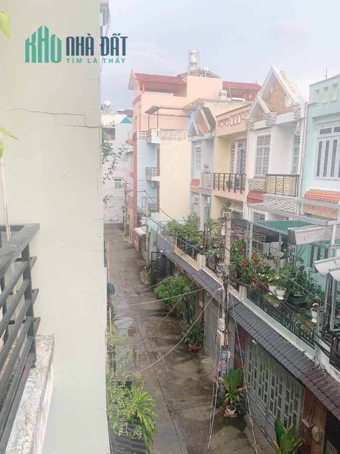 HẺM XE HƠI TRÁNH - GẦN MT NGUYỄN ẢNH THỦ - KHU NHÀ CAO TẦNG ĐỒNG BỘ - DÂN TRÍ CAO - TIỆN ÍCH NGẬP