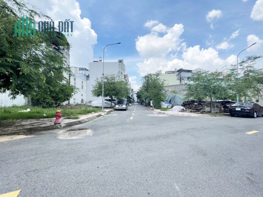 HẺM XE HƠI TRÁNH - GẦN MT NGUYỄN ẢNH THỦ - KHU NHÀ CAO TẦNG ĐỒNG BỘ - DÂN TRÍ CAO - TIỆN ÍCH NGẬP