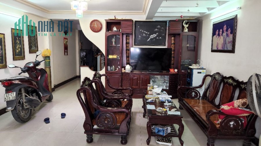 Bán nhà Tống phước phổ, hải châu, đà nẵng, nhà 3 tầng,đường 7m, lề 3m, giá rẻ