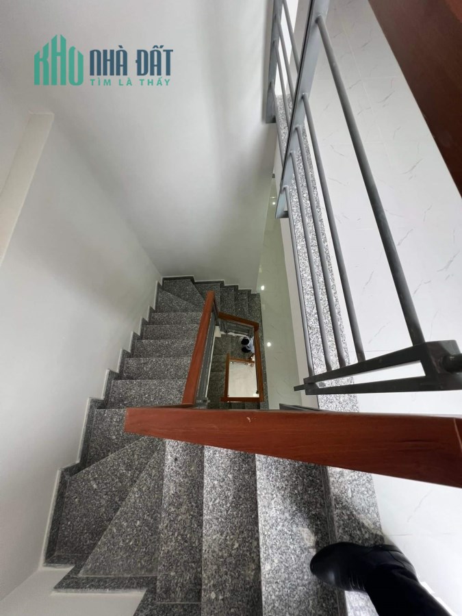 Bán Nhà Mặt tiền 6m CMT8 75m2 (6x13) 4 Tầng Giá 12 Tỷ