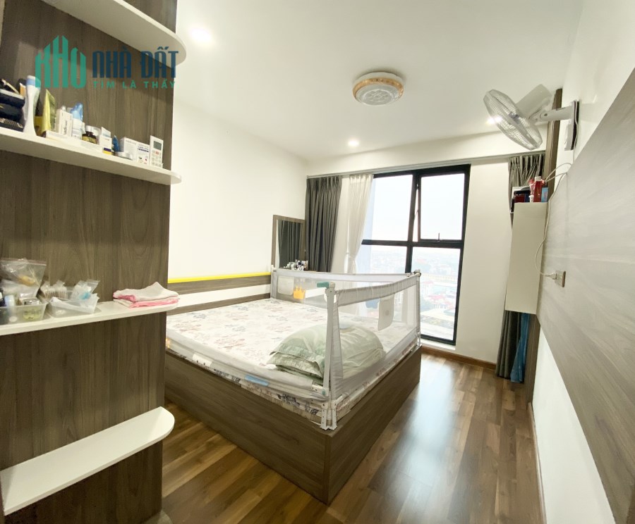 Bán chung cư Gold Mark City- 02 ngủ- Nội thất đẹp- Tặng lại toàn bộ- Xách vali vào ở