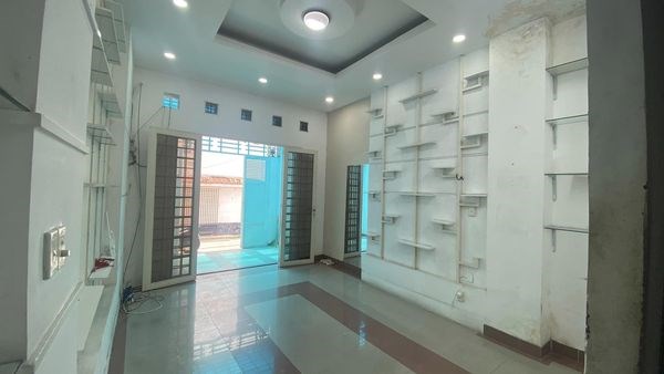 BÁN NHÀ TT PHÚ NHUẬN HXH  - SÁT SÂN BAY - TRỤC NGUYỄN VĂN TRỖI.