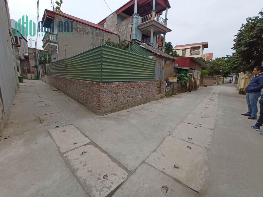 Bán mảnh đất Trịnh Văn Bô 61m2, MT 15.2m, Lô góc, Ô tô tránh, Kinh doanh, Gía 5 tỷ.
