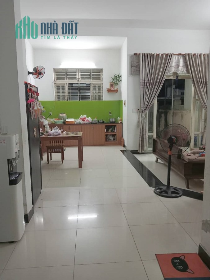 .Nhà Tôn Đản, Ô tô vào nhà, 130m2, 2 tầng, ngang 6, 2.x tỷ