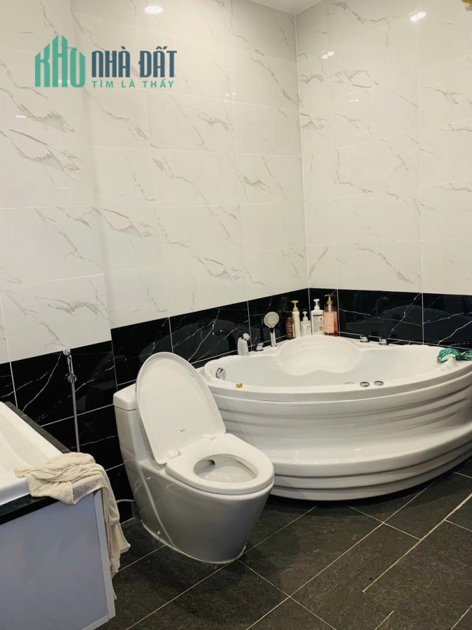 NHÀ HẺM XE HƠI QUẬN PHÚ NHUẬN - KHU PHÂN LÔ - NHÀ MỚI Ở LIỀN.